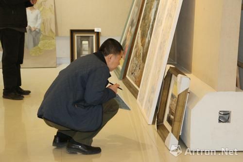 河南省第六届青年美术作品展作品评选举行