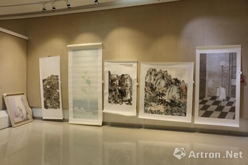 河南省第六届青年美术作品展作品评选举行