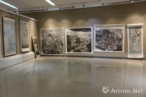 河南省第六届青年美术作品展作品评选举行