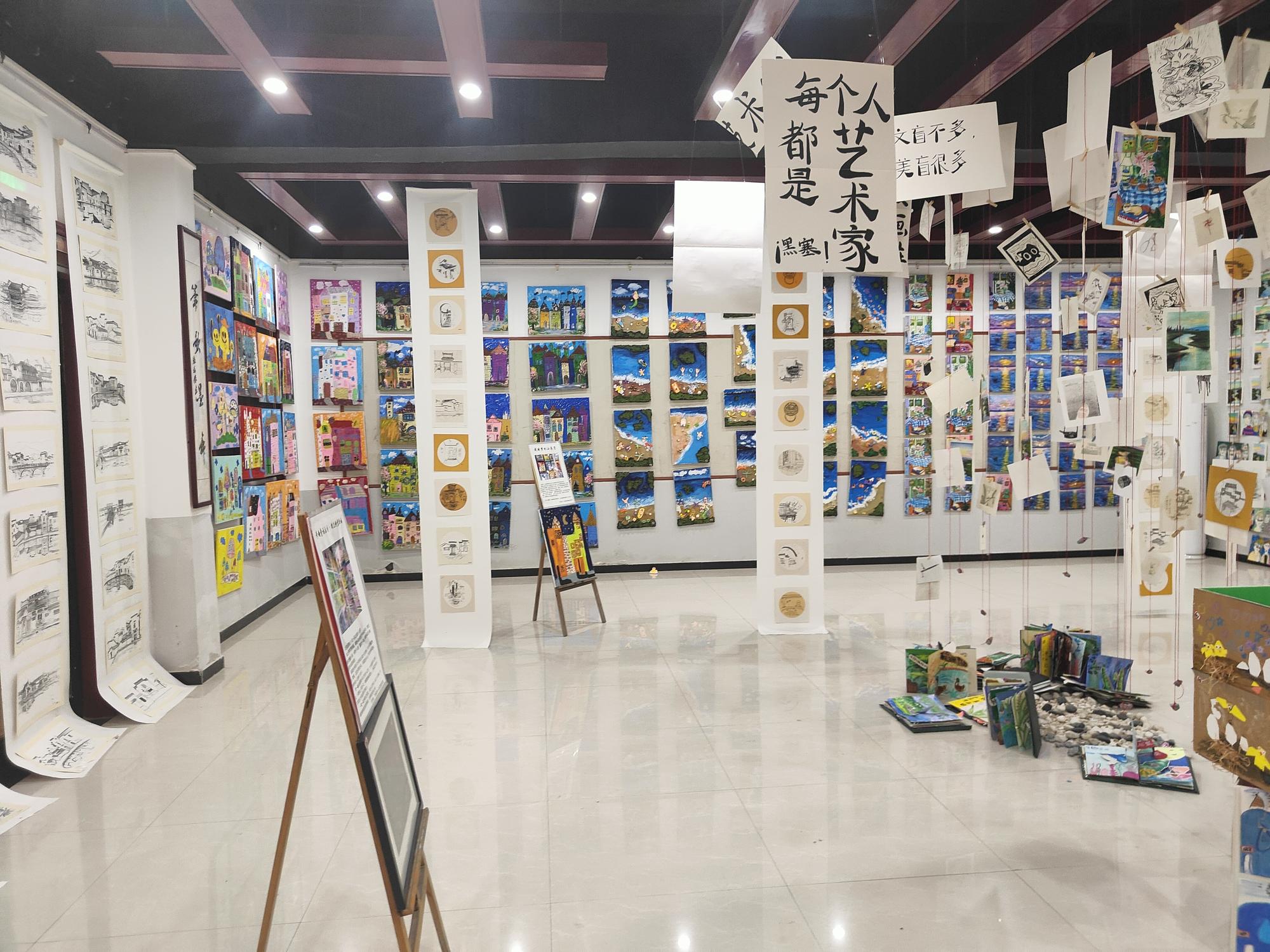 郸城县举办青少年美术作品展